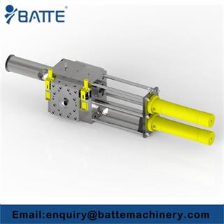 Continuous backflush screen changer for plastic machinery